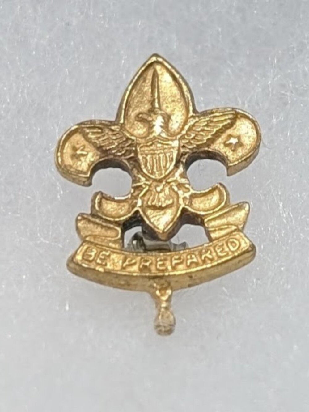 Vintage Boy Scouts of America (BSA) Official Rank & Parent/Mother Pins Lot